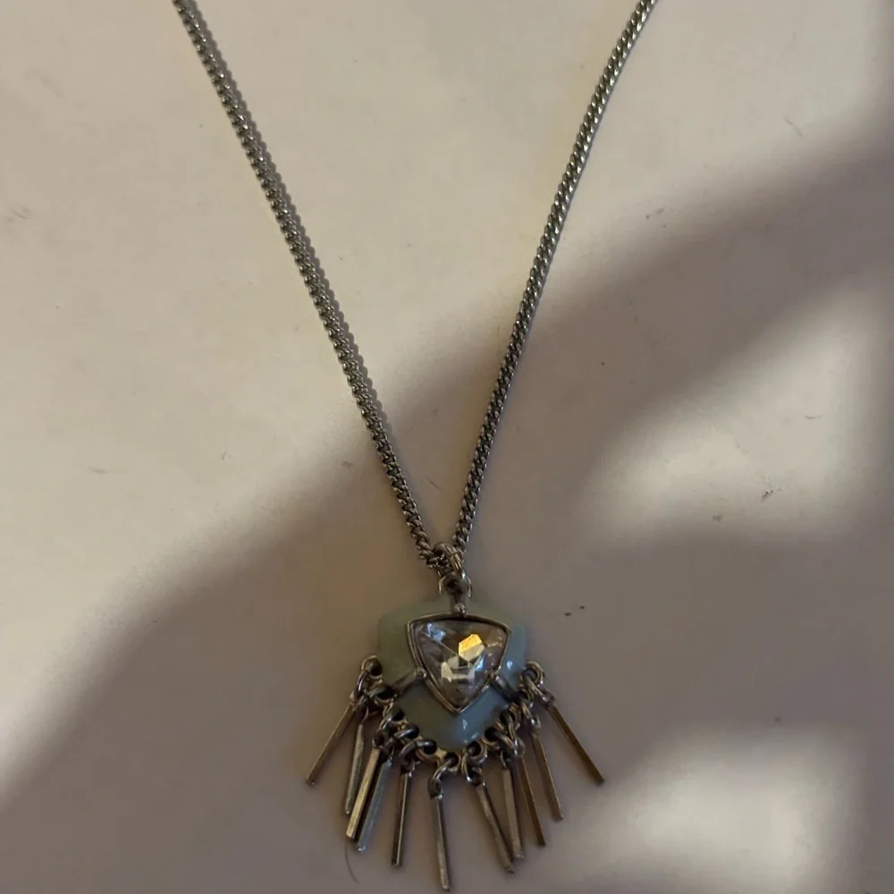 Vintage Jessica Simpson Necklace  20”
